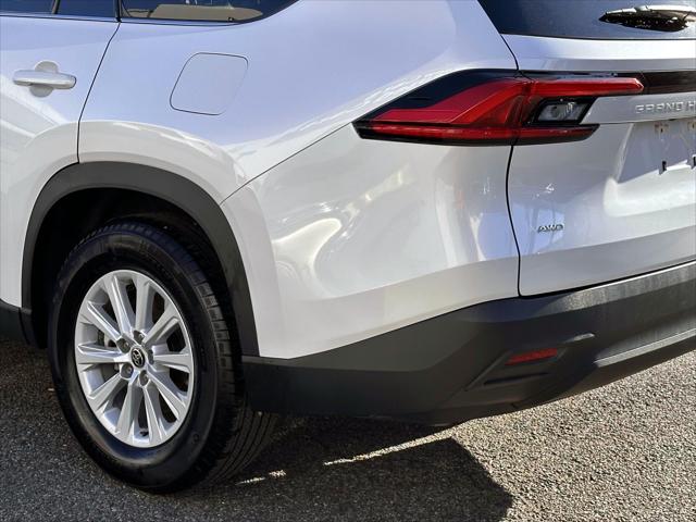 2024 Toyota Grand Highlander XLE [5]