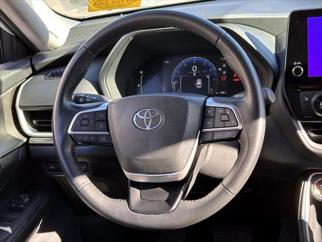 2024 Toyota Grand Highlander XLE [12]