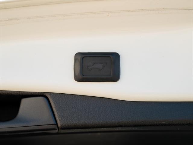 2019 Toyota RAV4 Hybrid XSE