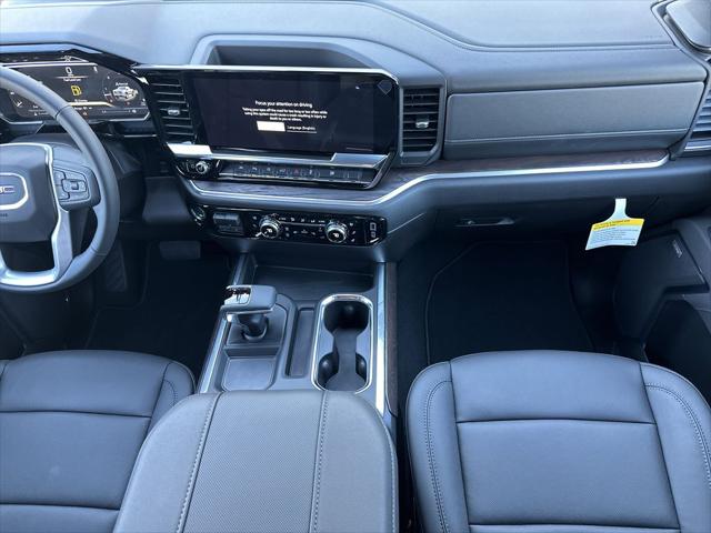 2026 GMC Sierra 1500 Crew Cab, Short Bed, SLT, 4WD