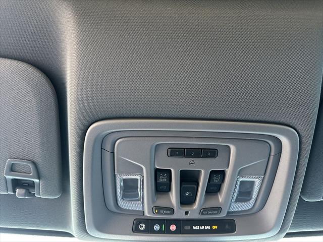 2026 GMC Sierra 1500 Crew Cab, Short Bed, SLT, 4WD