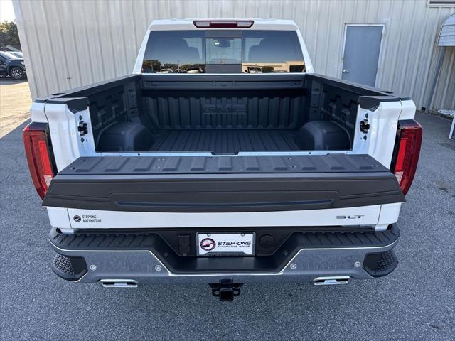 2026 GMC Sierra 1500 Crew Cab, Short Bed, SLT, 4WD