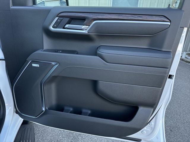 2026 GMC Sierra 1500 Crew Cab, Short Bed, SLT, 4WD