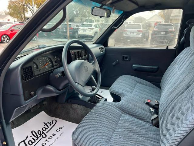 1994 Toyota 4WD Trucks DX Short Bed