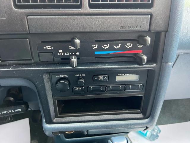 1994 Toyota 4WD Trucks DX Short Bed
