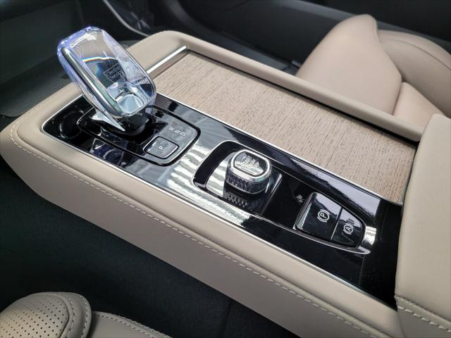 2026 Volvo XC90 B6 Ultra 7-Seater