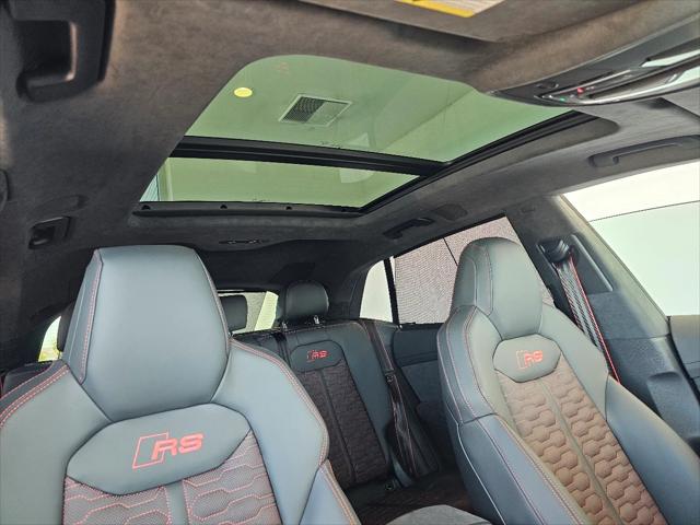 2026 Audi RS Q8 performance quattro tiptronic