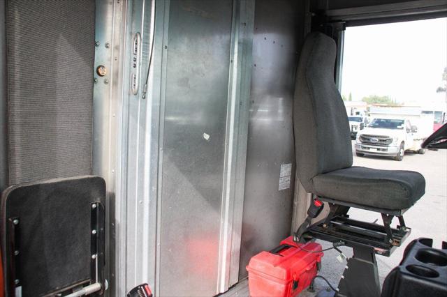 2020 Freightliner MT45G M Line