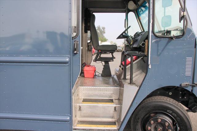 2020 Freightliner MT45G M Line