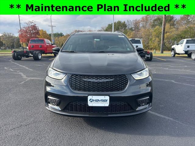 2026 Chrysler Pacifica Limited AWD