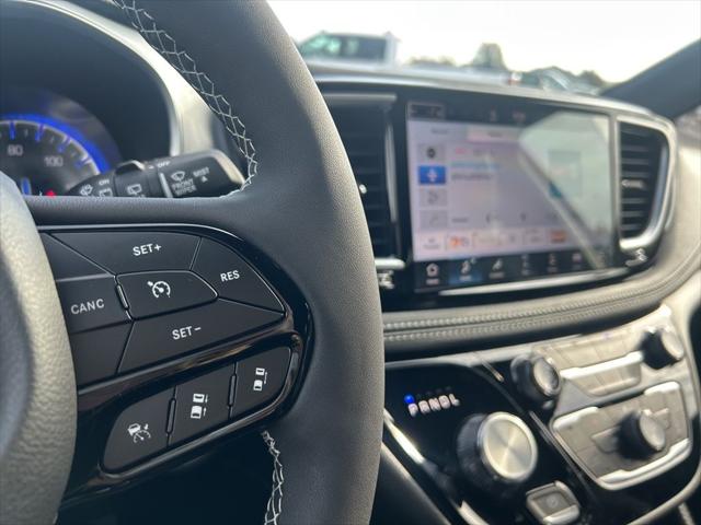 2026 Chrysler Pacifica Limited AWD