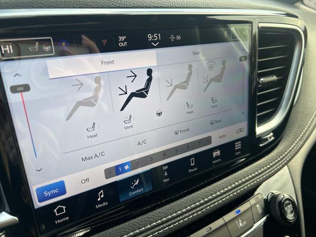 2026 Chrysler Pacifica Limited AWD