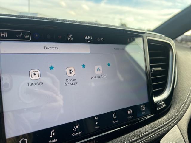 2026 Chrysler Pacifica Limited AWD