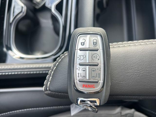 2026 Chrysler Pacifica Limited AWD