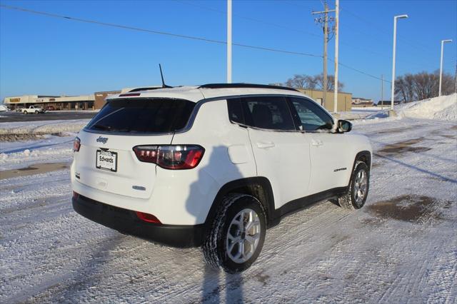 2026 Jeep Compass COMPASS LATITUDE 4X4