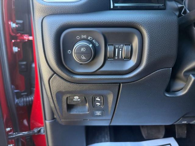 2026 Ram 1500 Laramie Crew Cab 4x4 5'7" Box