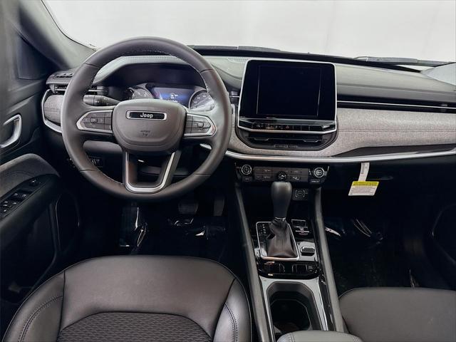 2026 Jeep Compass COMPASS LATITUDE 4X4