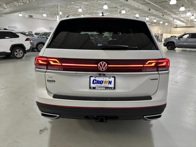 2026 Volkswagen Atlas SE with Technology