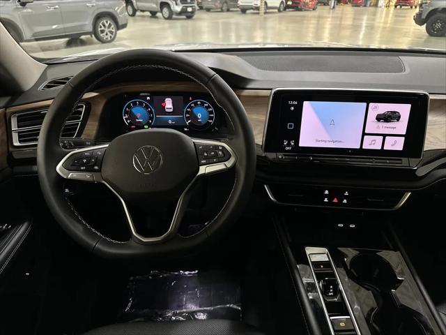 2026 Volkswagen Atlas SE with Technology