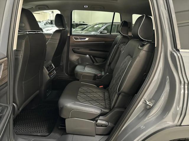 2026 Volkswagen Atlas SEL Premium R-Line