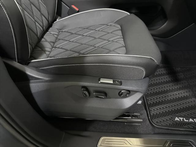 2026 Volkswagen Atlas SEL Premium R-Line