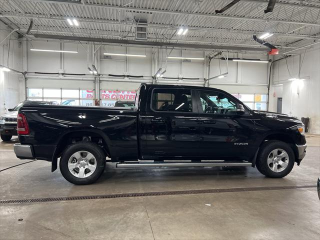2022 RAM 1500 Big Horn Crew Cab 4x4 64 Box