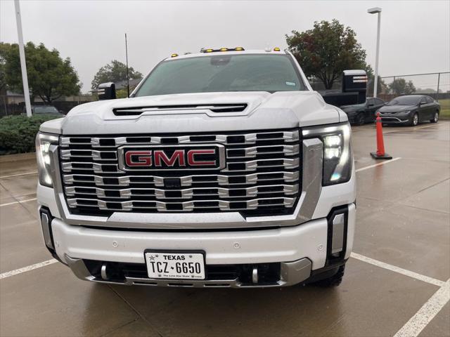 2024 GMC Sierra 2500HD 4WD Crew Cab Standard Bed Denali