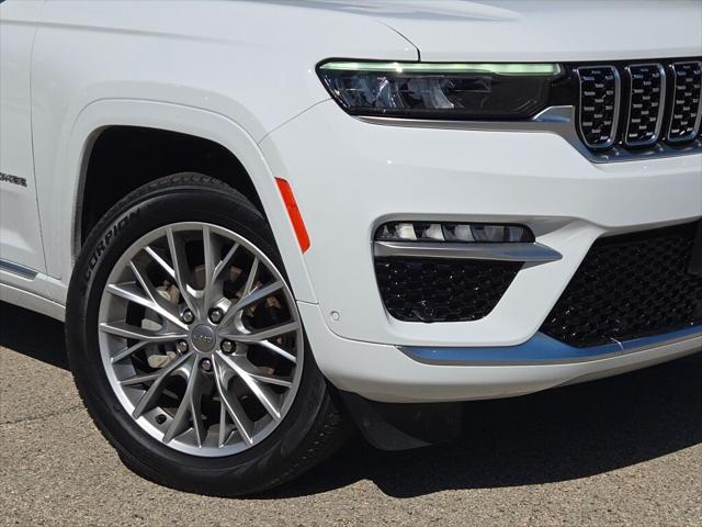2023 Jeep Grand Cherokee Summit 4x4 2023 Jeep Grand Cherokee Summit 4x4