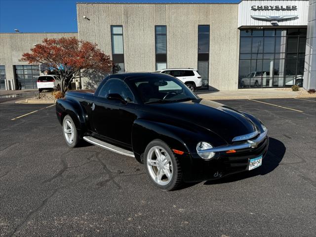 2004 Chevrolet SSR Base 2004 Chevrolet SSR Base