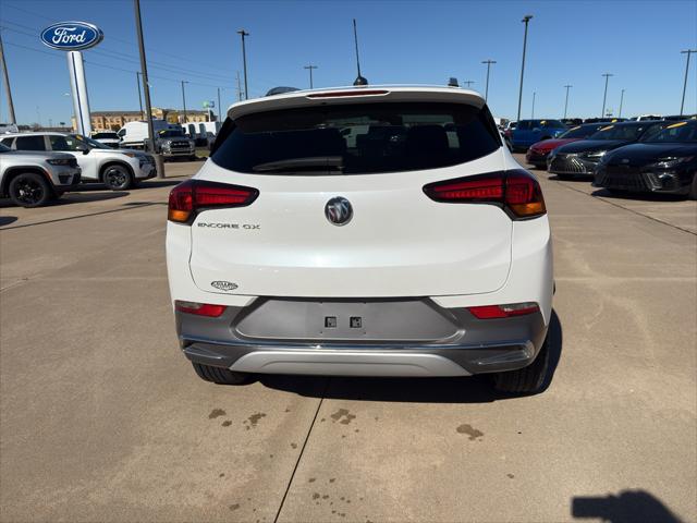 2023 Buick Encore GX Essence FWD