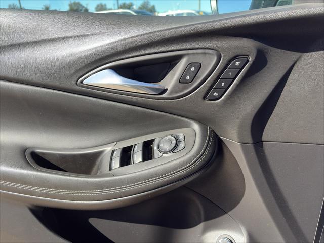 2023 Buick Encore GX Essence FWD