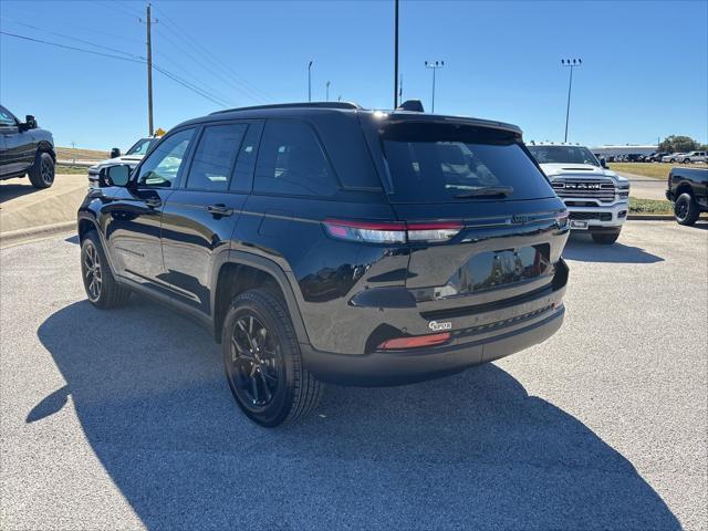 2025 Jeep Grand Cherokee GRAND CHEROKEE ALTITUDE 4X2 2025 Jeep Grand Cherokee GRAND CHEROKEE ALTITUDE 4X2