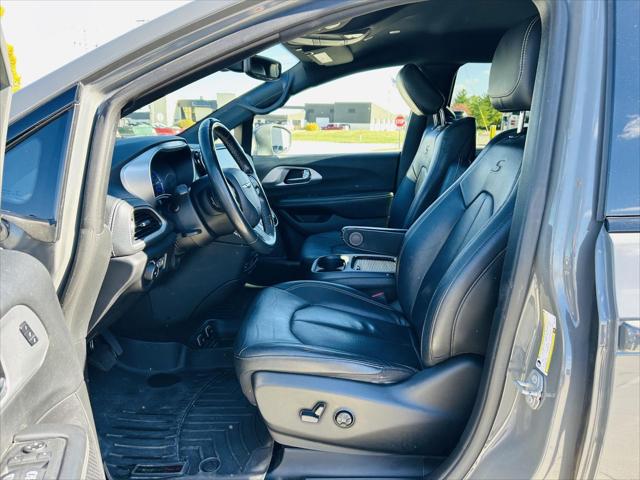 2021 Chrysler Pacifica Hybrid Touring L 2021 Chrysler Pacifica Hybrid Touring L