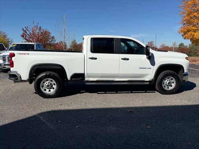 2022 Chevrolet Silverado 3500HD 4WD Crew Cab Standard Bed WT