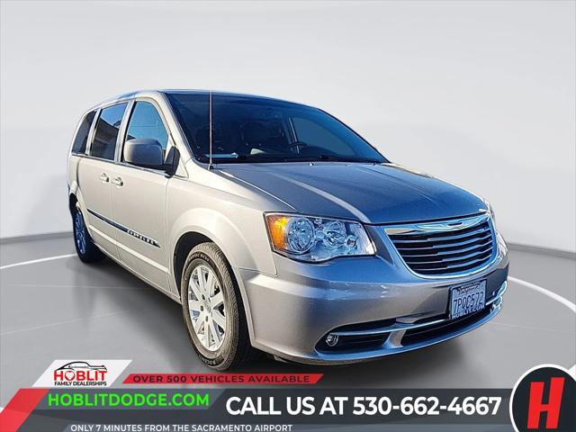 2016 Chrysler Town and Country Touring 2016 Chrysler Town and Country Touring