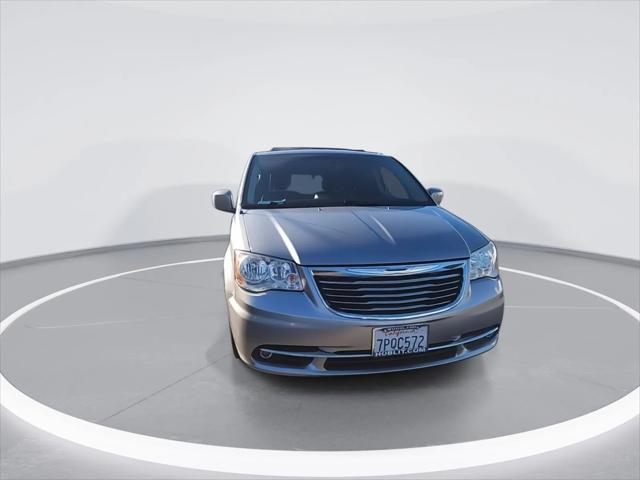 2016 Chrysler Town and Country Touring 2016 Chrysler Town and Country Touring