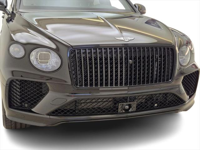 2025 Bentley Bentayga Azure V8