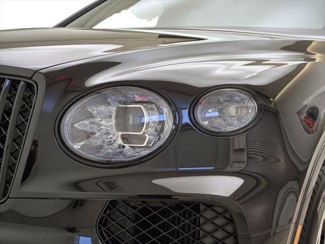 2025 Bentley Bentayga Azure V8