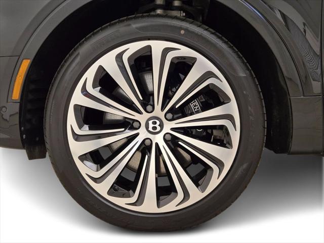 2025 Bentley Bentayga Azure V8