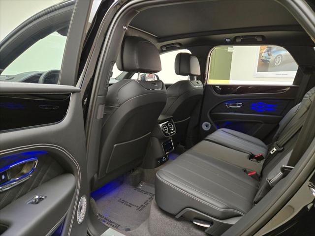 2025 Bentley Bentayga Azure V8