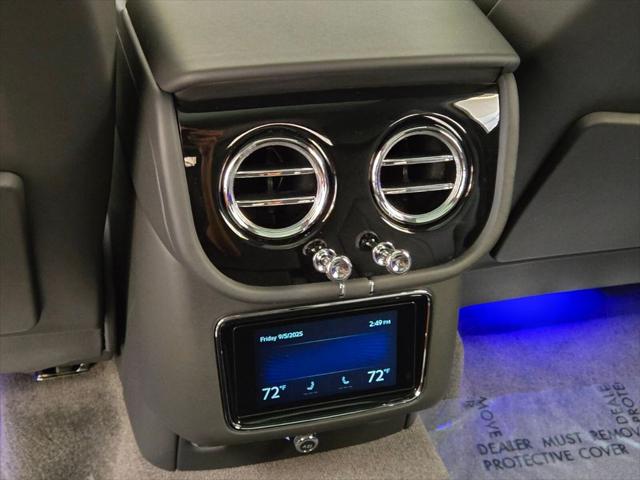 2025 Bentley Bentayga Azure V8