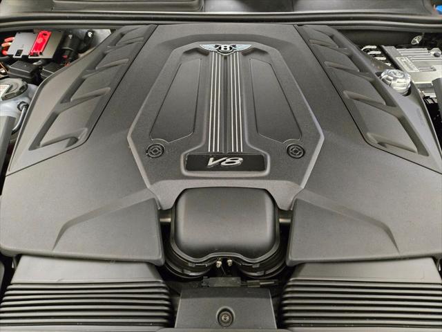 2025 Bentley Bentayga Azure V8