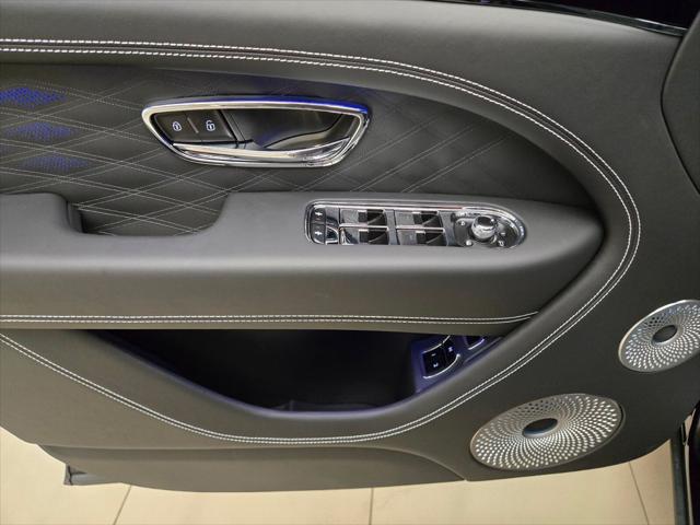 2025 Bentley Bentayga Azure V8