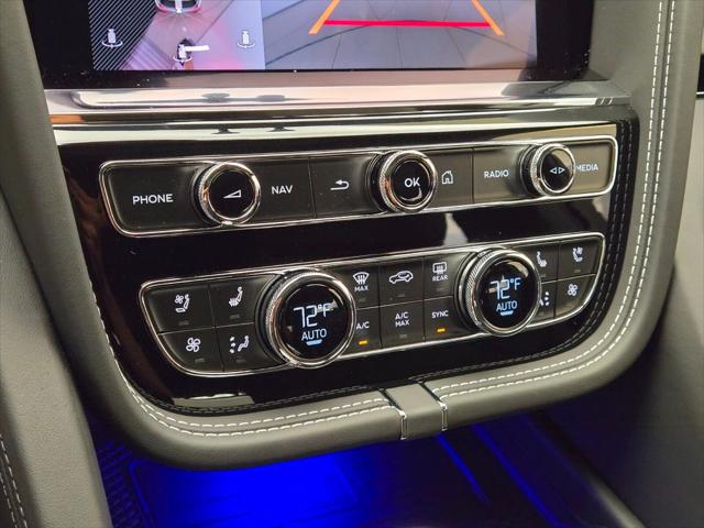 2025 Bentley Bentayga Azure V8