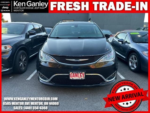 2017 Chrysler Pacifica Touring-L Plus 2017 Chrysler Pacifica Touring-L Plus