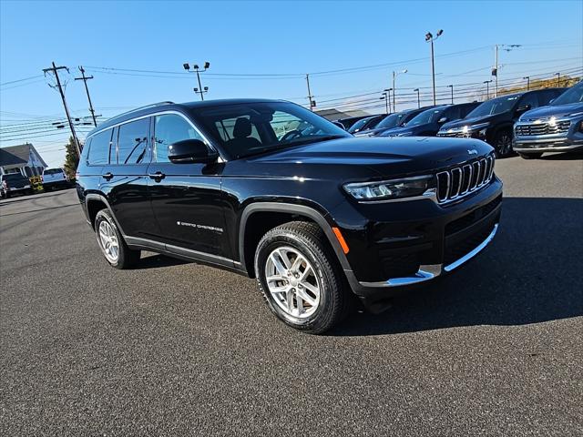 2023 Jeep Grand Cherokee L Laredo 4x4 2023 Jeep Grand Cherokee L Laredo 4x4