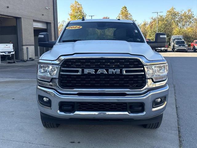 2024 RAM 2500 Big Horn Crew Cab 4x4 64 Box 2024 RAM 2500 Big Horn Crew Cab 4x4 64 Box