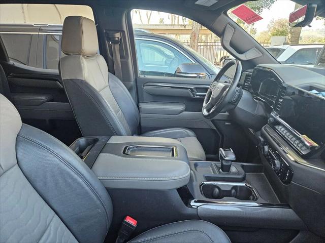 2022 Chevrolet Silverado 1500 4WD Crew Cab Short Bed ZR2 2022 Chevrolet Silverado 1500 4WD Crew Cab Short Bed ZR2