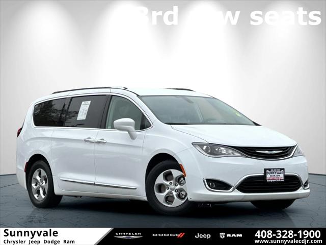 2018 Chrysler Pacifica Hybrid Touring L 2018 Chrysler Pacifica Hybrid Touring L