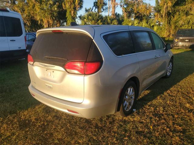 2022 Chrysler Voyager LX 2022 Chrysler Voyager LX